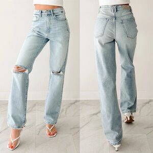 Cello Super High Rise Dad Jeans Trendy Distressed Knee Light Wash Women’s Size 3